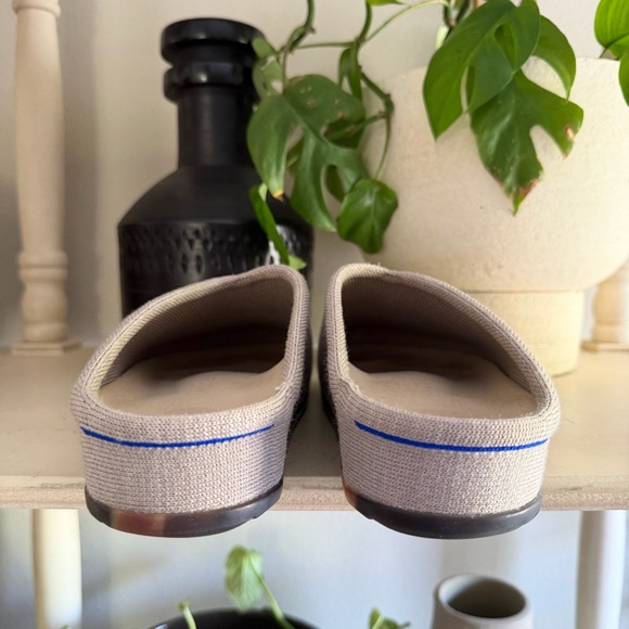 Rothy’s The Casual Clog in Dove (9) - Picture 7 of 14